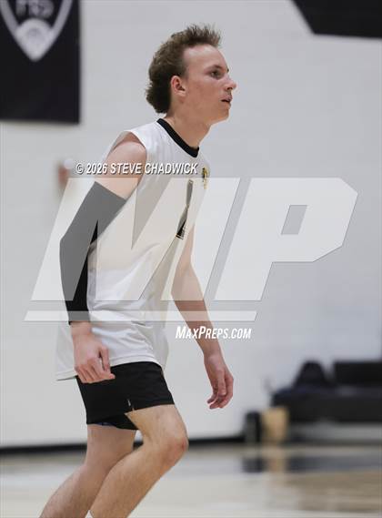Thumbnail 3 in JV: Gilbert @ Hamilton photogallery.