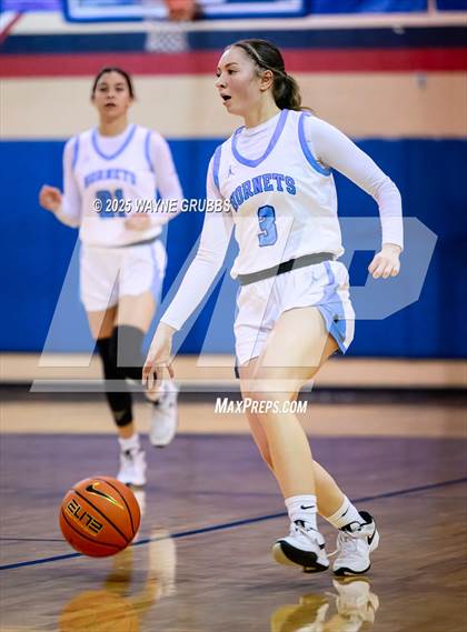 Thumbnail 3 in New Diana @ Hooks (UIL 3A D2 Basketball Bi-District) photogallery.