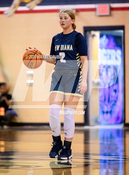 Thumbnail 3 in New Diana @ Hooks (UIL 3A D2 Basketball Bi-District) photogallery.