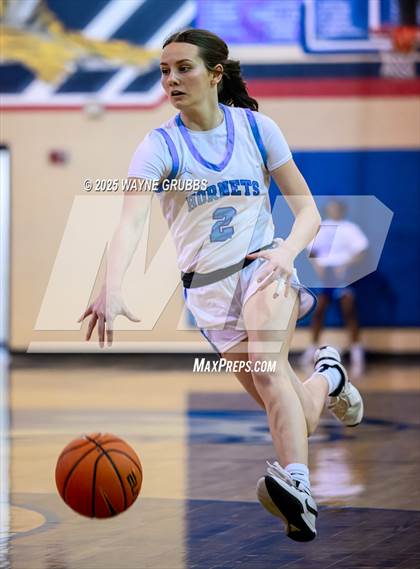 Thumbnail 1 in New Diana @ Hooks (UIL 3A D2 Basketball Bi-District) photogallery.
