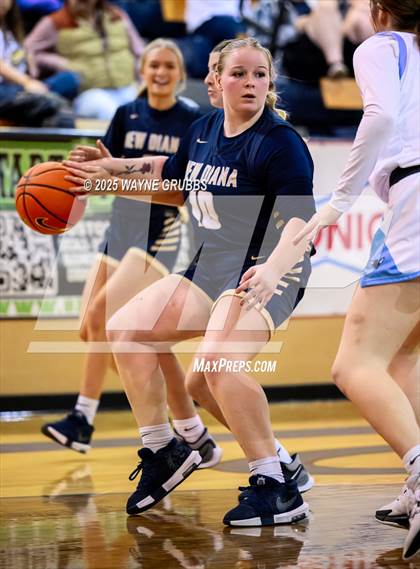 Thumbnail 1 in New Diana @ Hooks (UIL 3A D2 Basketball Bi-District) photogallery.