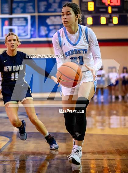 Thumbnail 1 in New Diana @ Hooks (UIL 3A D2 Basketball Bi-District) photogallery.