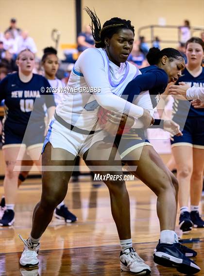 Thumbnail 1 in New Diana @ Hooks (UIL 3A D2 Basketball Bi-District) photogallery.