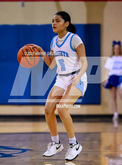 Thumbnail 2 in New Diana @ Hooks (UIL 3A D2 Basketball Bi-District) photogallery.