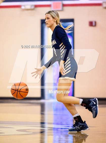 Thumbnail 2 in New Diana @ Hooks (UIL 3A D2 Basketball Bi-District) photogallery.