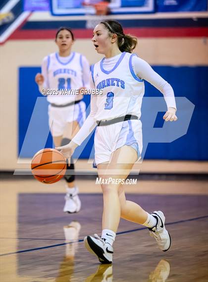 Thumbnail 1 in New Diana @ Hooks (UIL 3A D2 Basketball Bi-District) photogallery.