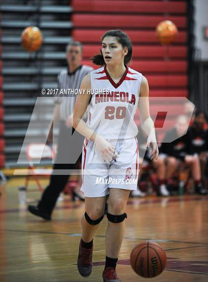 Thumbnail 1 in Mineola vs Valley Stream South photogallery.