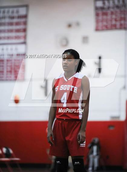 Thumbnail 2 in Mineola vs Valley Stream South photogallery.