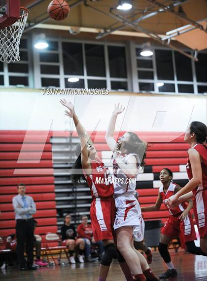 Thumbnail 1 in Mineola vs Valley Stream South photogallery.