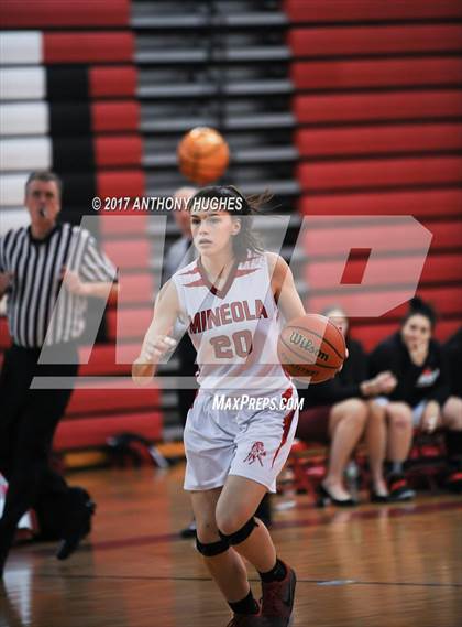 Thumbnail 1 in Mineola vs Valley Stream South photogallery.