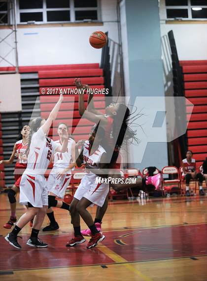 Thumbnail 2 in Mineola vs Valley Stream South photogallery.