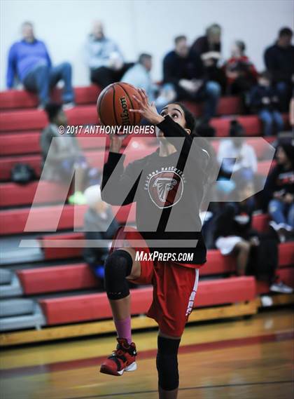 Thumbnail 1 in Mineola vs Valley Stream South photogallery.