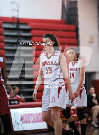 Thumbnail 1 in Mineola vs Valley Stream South photogallery.