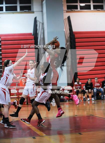 Thumbnail 1 in Mineola vs Valley Stream South photogallery.
