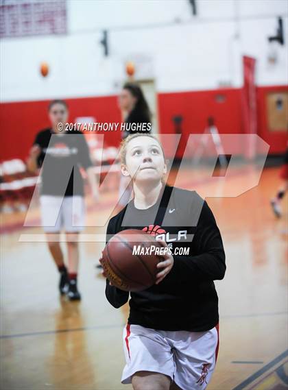 Thumbnail 3 in Mineola vs Valley Stream South photogallery.