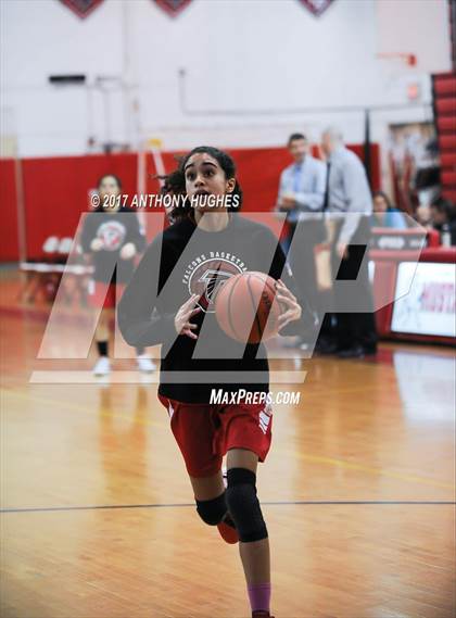 Thumbnail 1 in Mineola vs Valley Stream South photogallery.