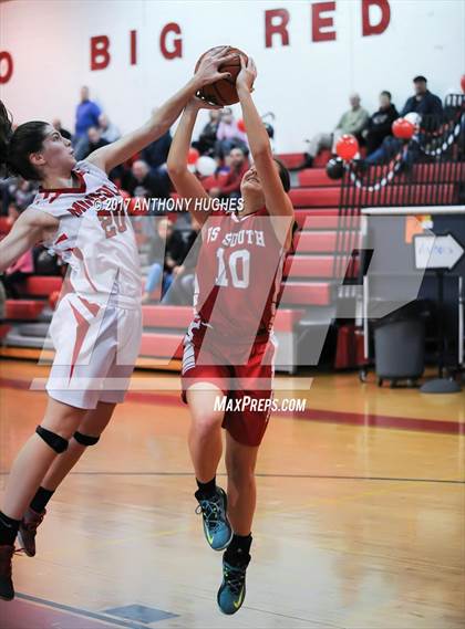 Thumbnail 3 in Mineola vs Valley Stream South photogallery.
