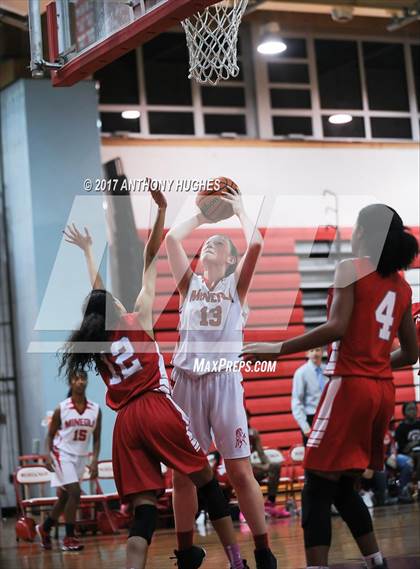 Thumbnail 2 in Mineola vs Valley Stream South photogallery.