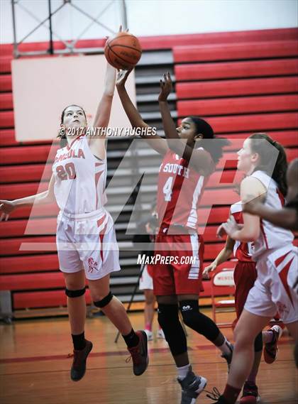Thumbnail 3 in Mineola vs Valley Stream South photogallery.