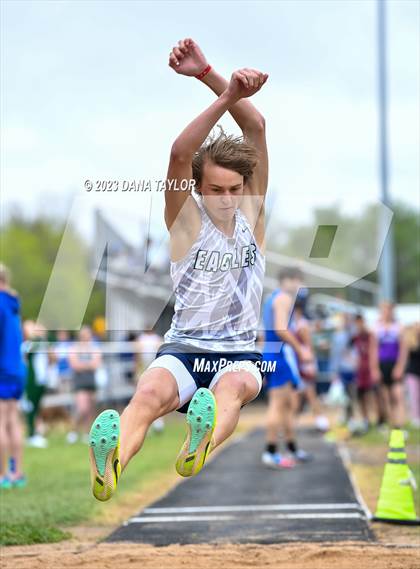Thumbnail 3 in Santo High School Meet photogallery.