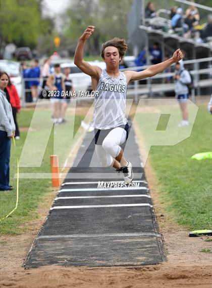 Thumbnail 2 in Santo High School Meet photogallery.