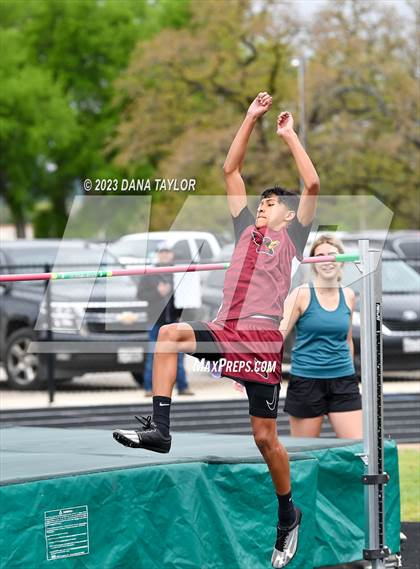 Thumbnail 3 in Santo High School Meet photogallery.