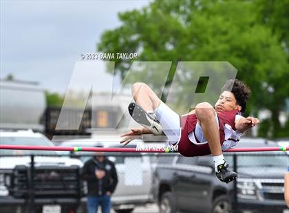 Thumbnail 1 in Santo High School Meet photogallery.