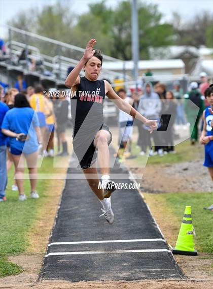 Thumbnail 3 in Santo High School Meet photogallery.