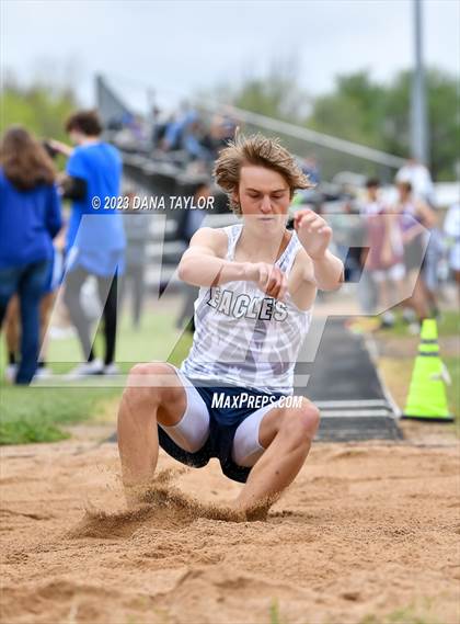 Thumbnail 2 in Santo High School Meet photogallery.