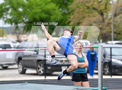 Thumbnail 2 in Santo High School Meet photogallery.