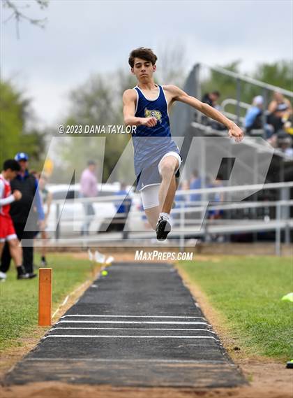 Thumbnail 2 in Santo High School Meet photogallery.