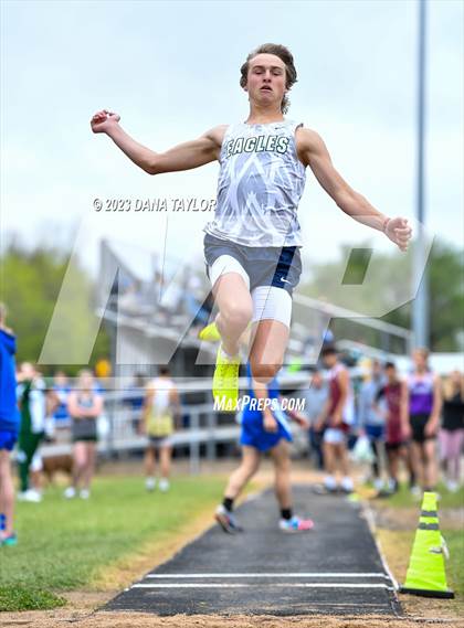 Thumbnail 3 in Santo High School Meet photogallery.