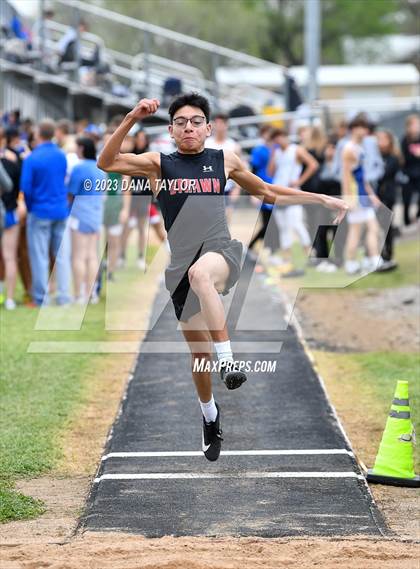 Thumbnail 2 in Santo High School Meet photogallery.