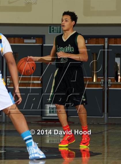 Thumbnail 1 in Lakeside vs. Los Osos (MaxPreps Holiday Classic) photogallery.