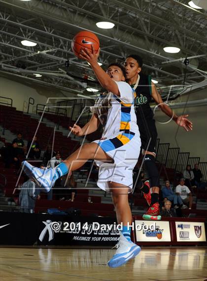 Thumbnail 1 in Lakeside vs. Los Osos (MaxPreps Holiday Classic) photogallery.