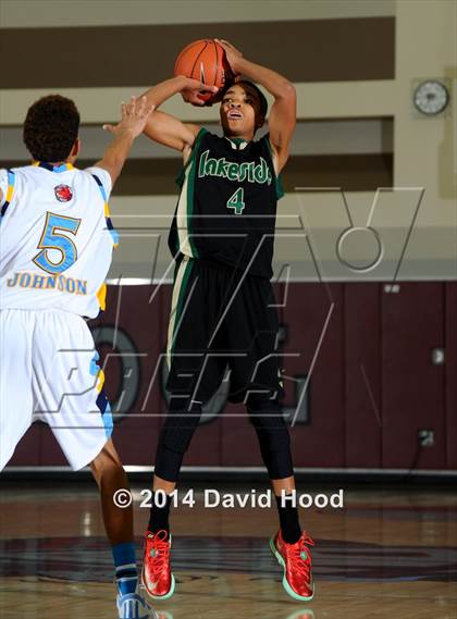 Thumbnail 1 in Lakeside vs. Los Osos (MaxPreps Holiday Classic) photogallery.