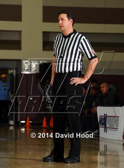 Thumbnail 3 in Lakeside vs. Los Osos (MaxPreps Holiday Classic) photogallery.