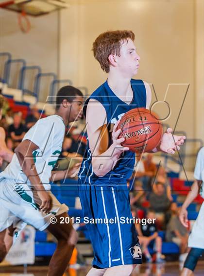 Thumbnail 1 in Aptos vs. Sacred Heart Cathedral (CIF CCS D3 Final) photogallery.