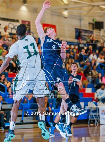 Thumbnail 2 in Aptos vs. Sacred Heart Cathedral (CIF CCS D3 Final) photogallery.