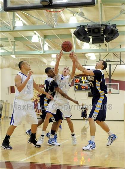 Thumbnail 2 in Center vs. McQueen (Whitney Christmas Classic) photogallery.