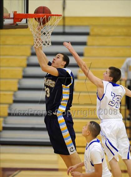 Thumbnail 2 in Center vs. McQueen (Whitney Christmas Classic) photogallery.