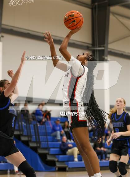 Thumbnail 1 in Mesquite vs. Salesian College Preparatory (Nike Tournament of Champions) photogallery.