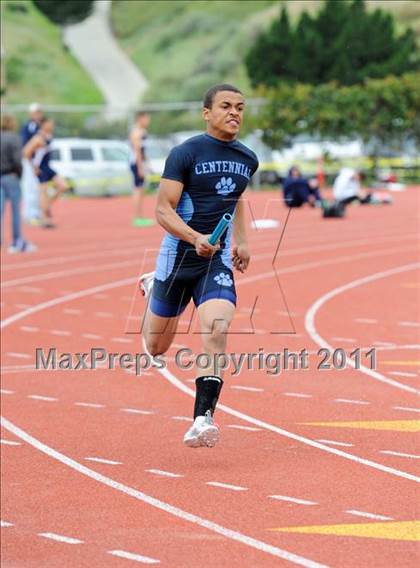 Thumbnail 1 in Santa Barbara Easter Relays (Boys Track Events) photogallery.