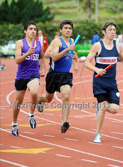 Thumbnail 1 in Santa Barbara Easter Relays (Boys Track Events) photogallery.