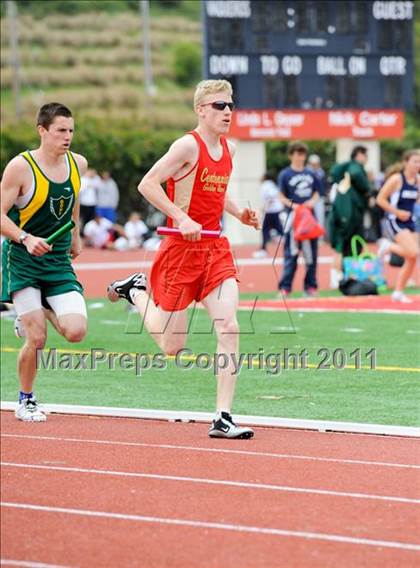 Thumbnail 1 in Santa Barbara Easter Relays (Boys Track Events) photogallery.