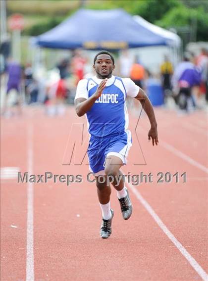 Thumbnail 2 in Santa Barbara Easter Relays (Boys Track Events) photogallery.