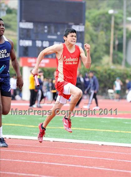 Thumbnail 1 in Santa Barbara Easter Relays (Boys Track Events) photogallery.