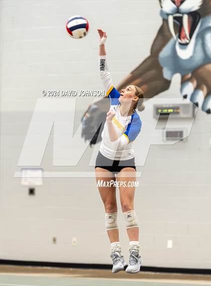 Thumbnail 3 in Rampart @ Fossil Ridge (CHSAA 5A Region 5) photogallery.