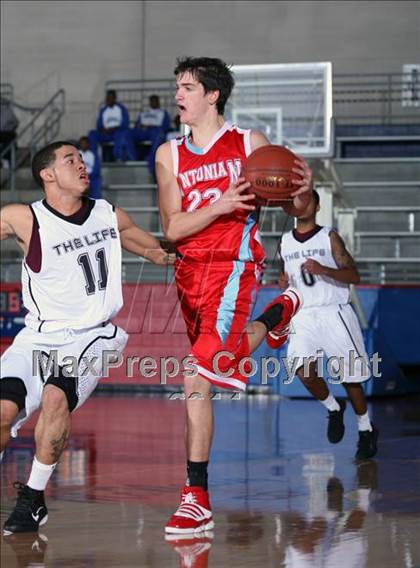 Thumbnail 1 in Christian Life Center vs. Antonian Prep (Metroplex Thanksgiving Hoopfest) photogallery.