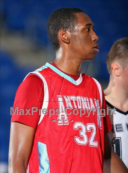 Thumbnail 3 in Christian Life Center vs. Antonian Prep (Metroplex Thanksgiving Hoopfest) photogallery.